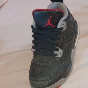 Kids Nike Air Jordan Retro Black & Red Cement 12C Gently Used